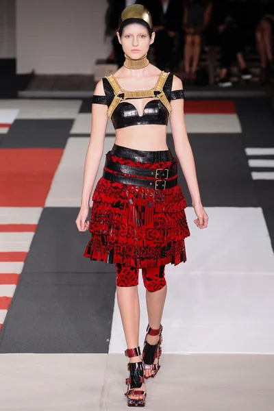 Look 2